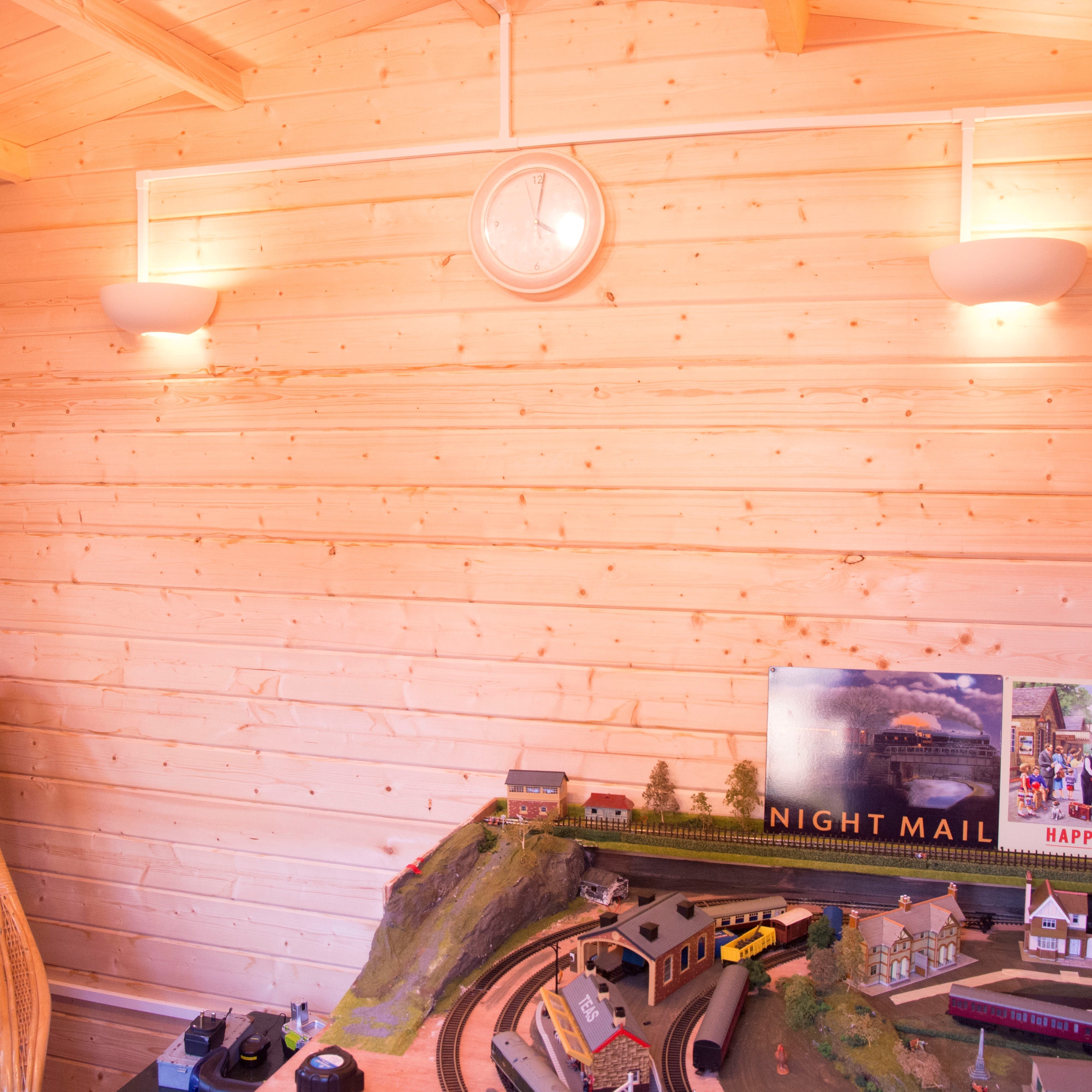 Shire 12x10 bucknells log cabin 28mm Cladding - Best Shed