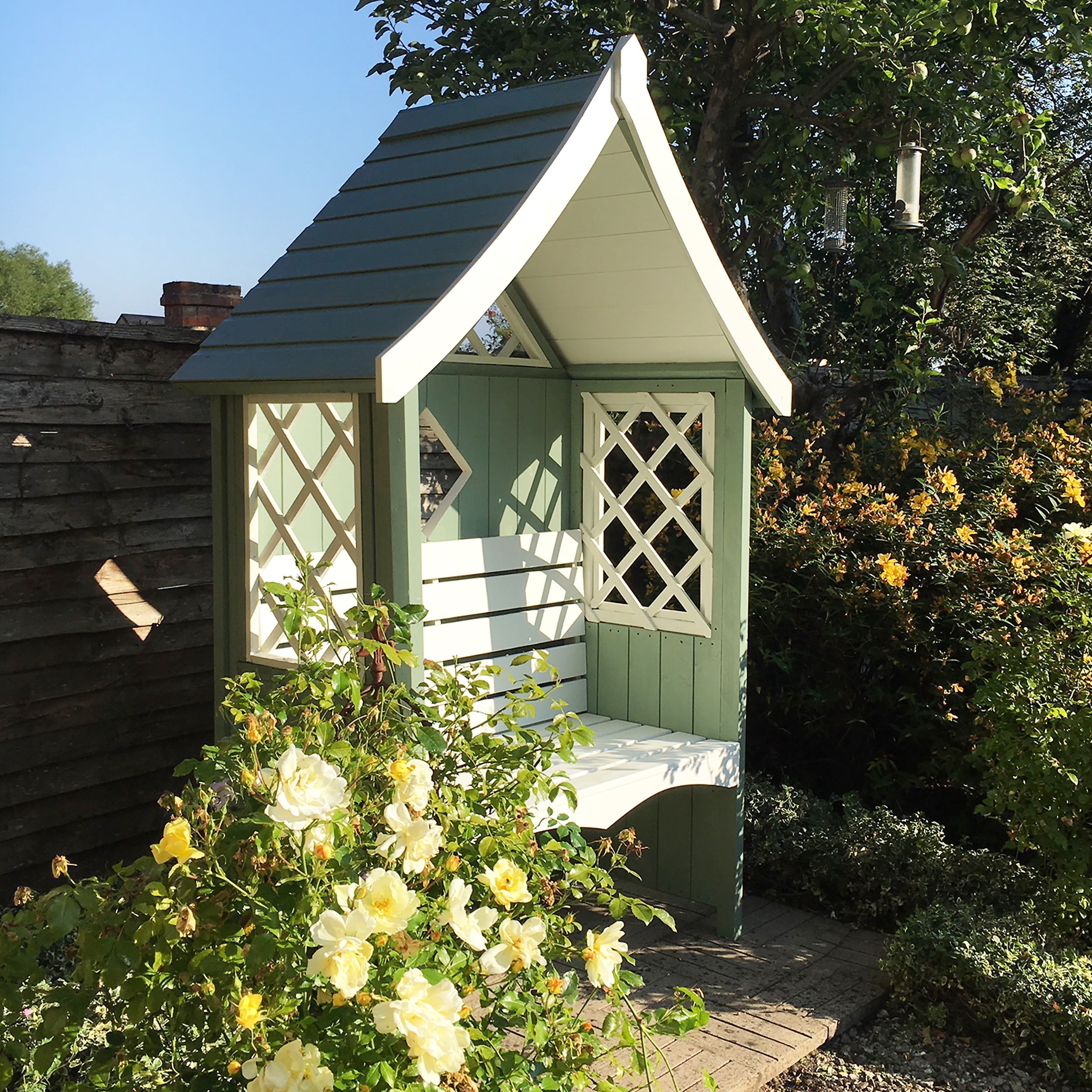 Shire Rose Arbour Seat 1.4x0.7m – Best Shed