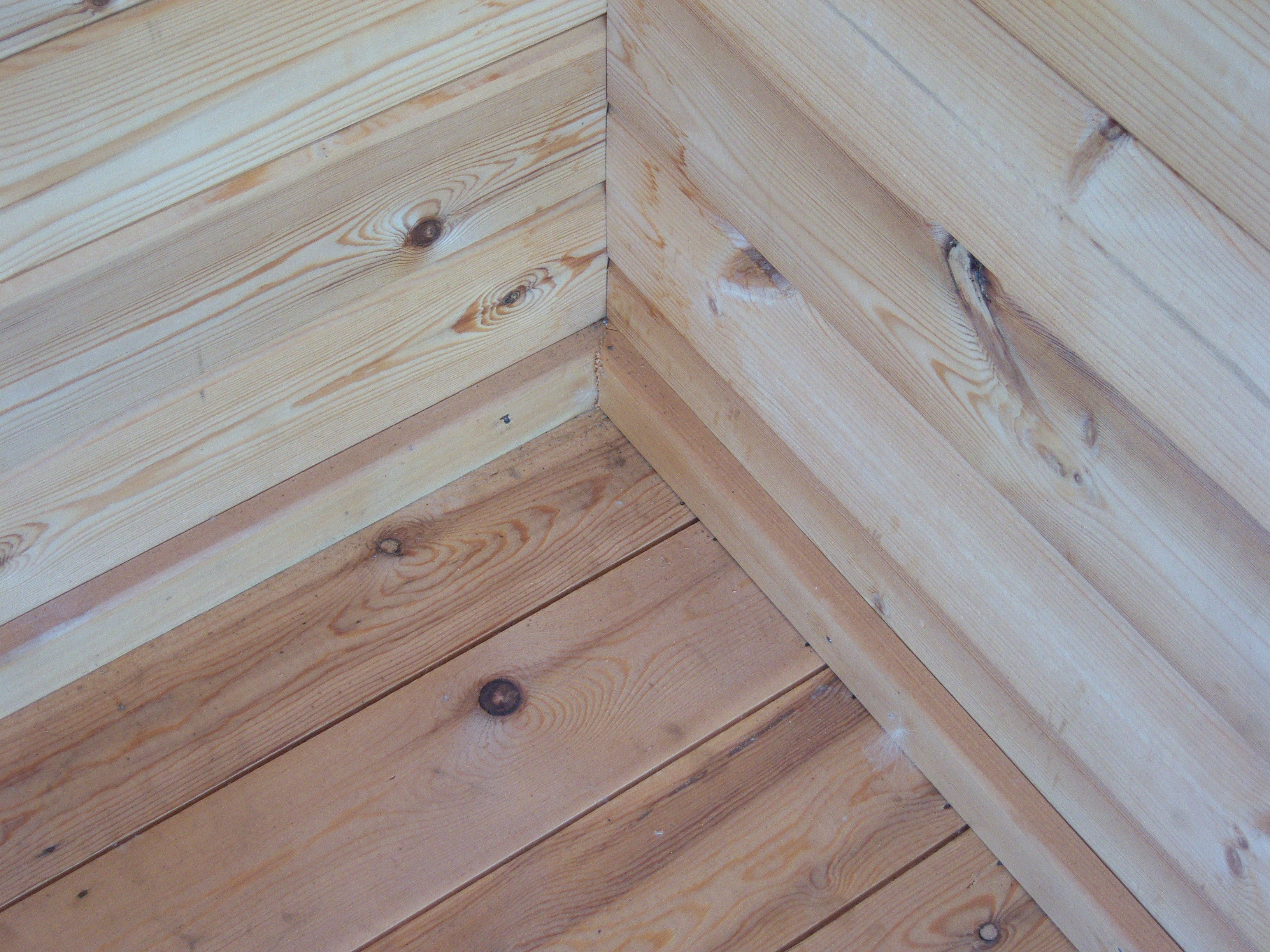 Shire Rowney Corner Log Cabin 28mm interlock cladding - Best Shed